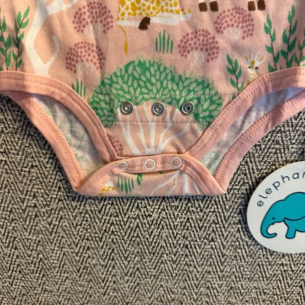 NWT Elephant Moon‎ giraffe safari sleeper and bodysuit pink